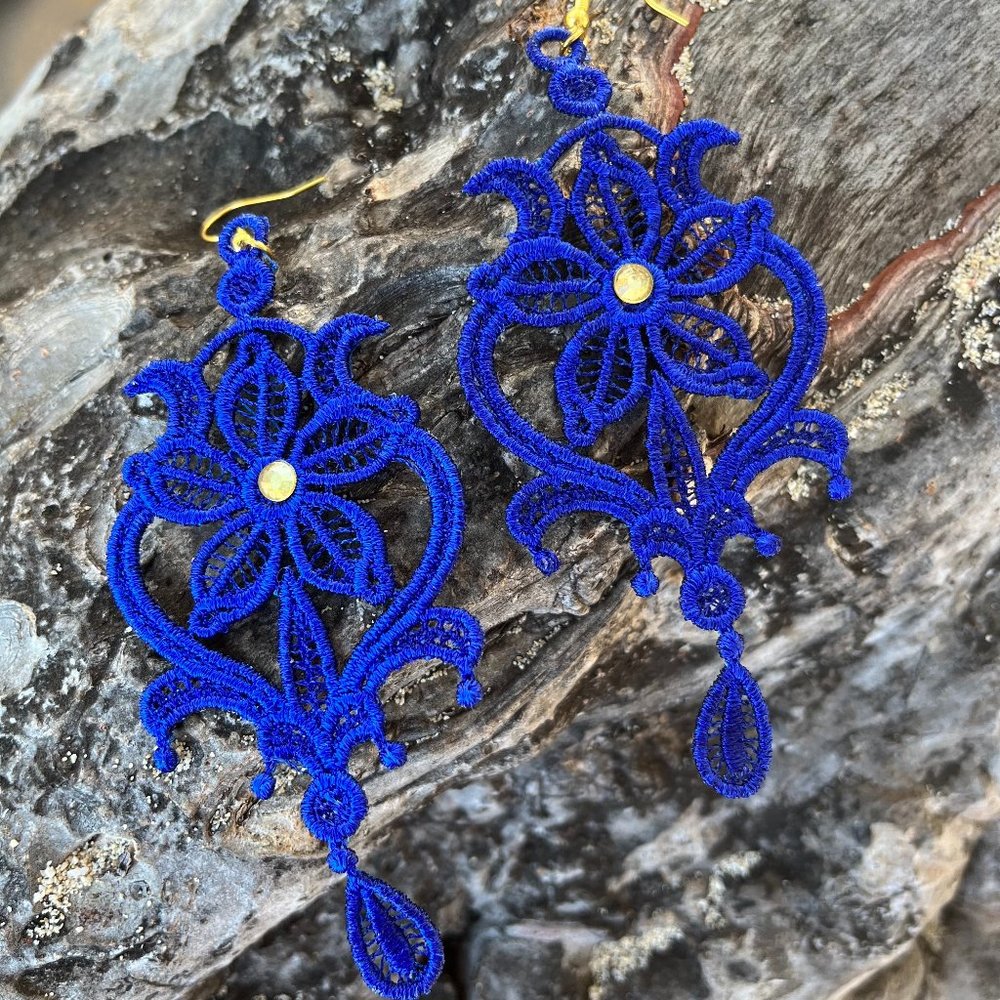 NWT Handmade Embroidered Lace CUSTOM Earrings